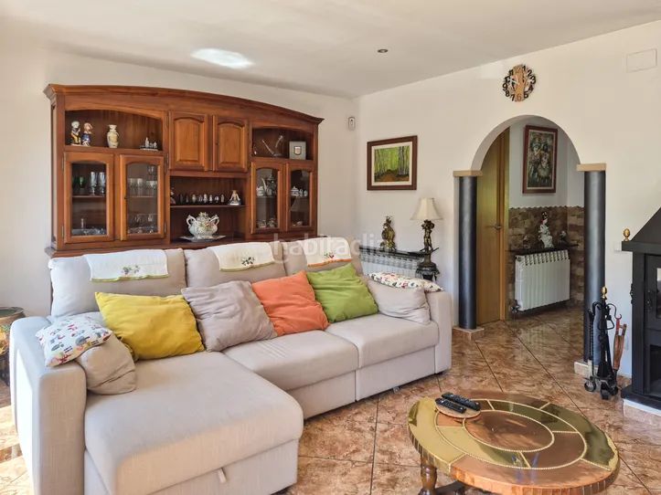 Foto a392e43d-316c-444b-9e1a-0c823d8f2134. Casa aparellada a Ripoll