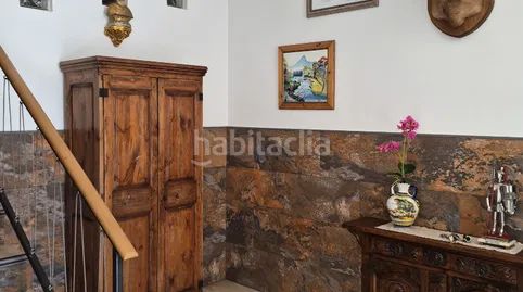 Foto af4b3cd2-254b-4e1e-a3e1-3e3dc9973806. Casa aparellada a Ripoll
