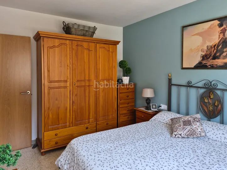 Foto c835e88b-9b96-4c7e-8337-ccf48baecd15. Casa aparellada a Ripoll