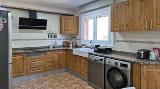 Casa aparellada a Ripoll. Casa adosada en venta en ripoll