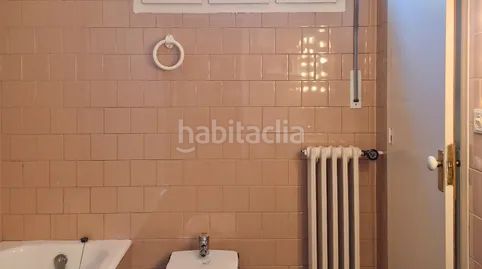 Foto 0e890748-e802-426b-9fe2-603d5961a086. Chalet with parking in Ripoll