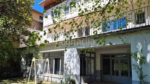 Foto c2e016ef-a399-415f-94fb-ff10453f4f71. Chalet with parking in Ripoll