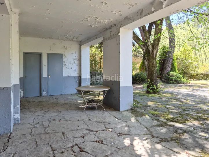 Foto efc358c1-af78-4086-81b2-9dec69bbebd8. Chalet with parking in Ripoll