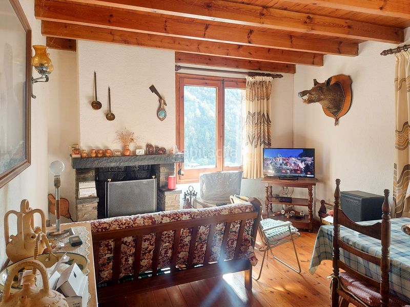 Foto ee4cad67-5e42-444e-bde8-f452afb0a2b4. Maison avec chauffage parking dans Setcases