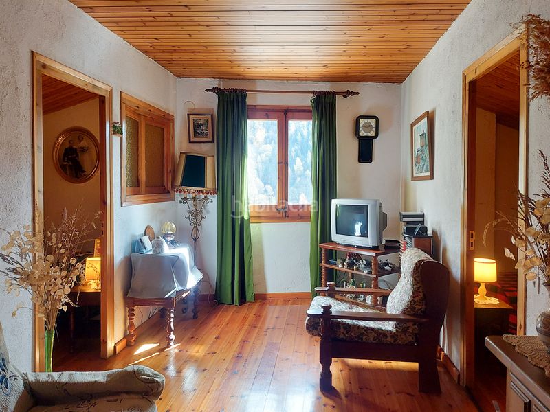 Foto ef69e96c-fa67-4b81-b8d9-b27403966284. Maison avec chauffage parking dans Setcases