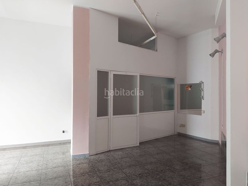 Foto 279d1b23-c794-4c1b-961d-8b50f727a293. Location local commercial dans carrer del puigmal 2 dans Ripoll