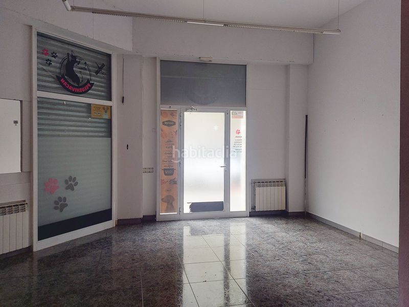 Foto 2f8a83ce-a500-4b56-bf20-831740b811bb. Location local commercial dans carrer del puigmal 2 dans Ripoll
