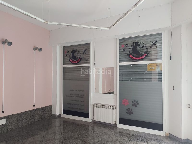 Foto 7b6bde8d-d913-4314-85fe-678994d64e2b. Location local commercial dans carrer del puigmal 2 dans Ripoll