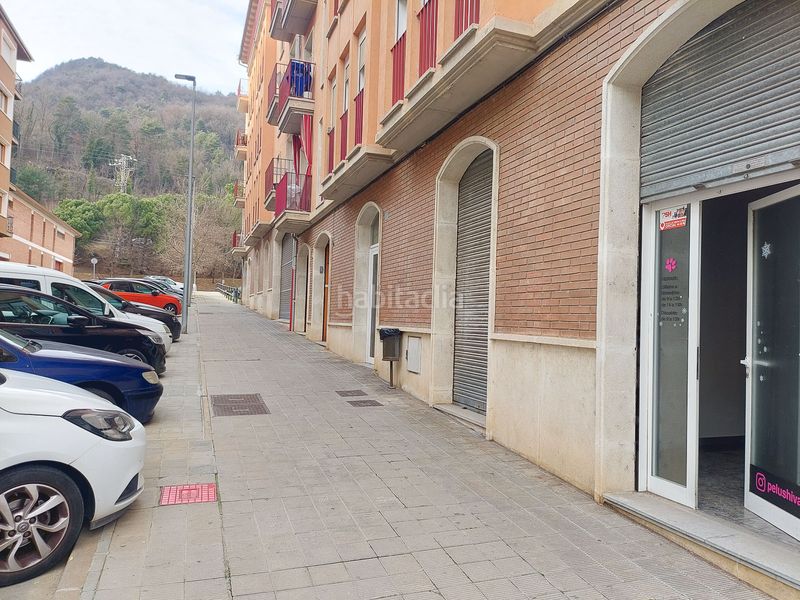 Foto aa30a8a3-29c6-4151-8781-f3bb46882ae9. Location local commercial dans carrer del puigmal 2 dans Ripoll