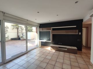 Rent Flat in Valldaura-Carretera de Cardona. Pis a carrer del bruc, manresa.