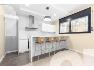 Piso  Sant antoni maria claret 10. Piso planta baja en venta en sant miqueltres torres