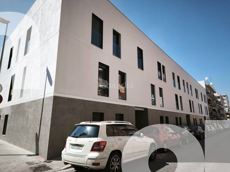 Foto 5e596fb3-7bf1-40ac-9673-8692eeced3a2. Aparcament cotxe a calle valencia 15 a Centre Granollers