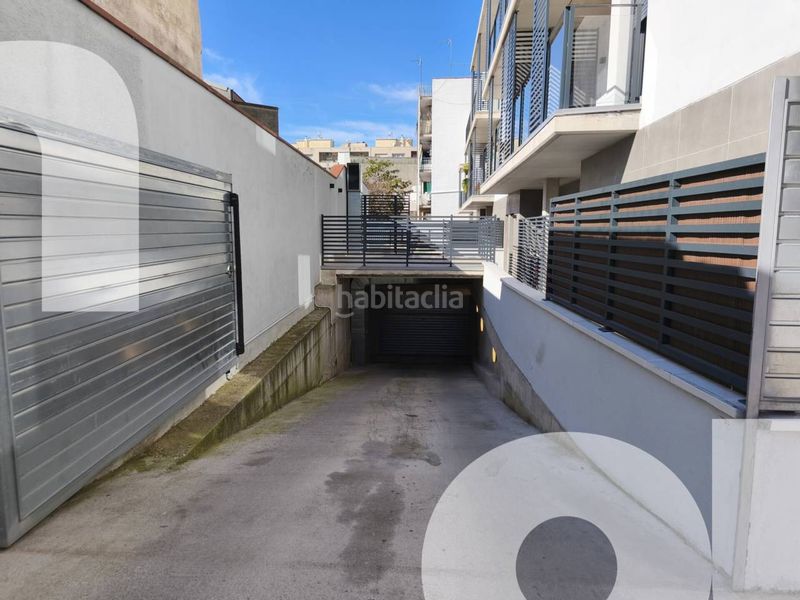 Foto 992540ea-f69d-45d5-8122-d79dccef2265. Aparcament cotxe a calle valencia 15 a Centre Granollers