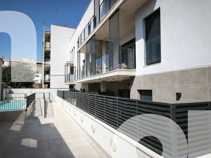 Foto f18c11c2-11b2-4c15-a08c-96c7760aecd8. Aparcament cotxe a calle valencia 15 a Centre Granollers