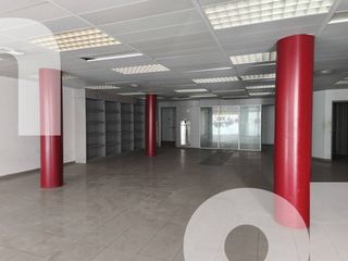 Local Comercial a Calle joan prim 288. Local en venda en granollers