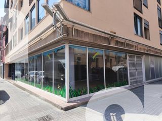 Business premise in Calle marti grivé 4. Local en venda a granollers centre