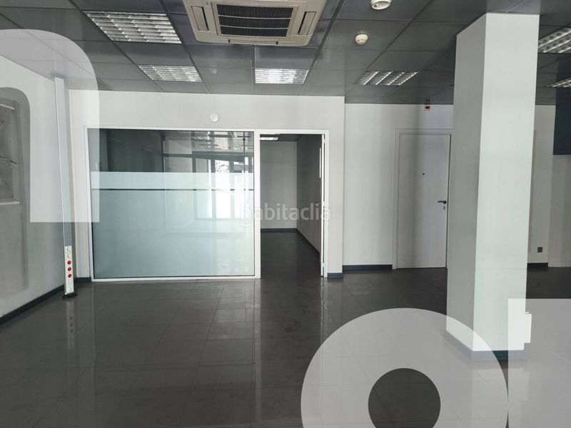 Foto 0ae1f1b6-5029-4776-8ae9-ff3d8180a6d9. Local comercial a calle major 40 a Parets del Vallès