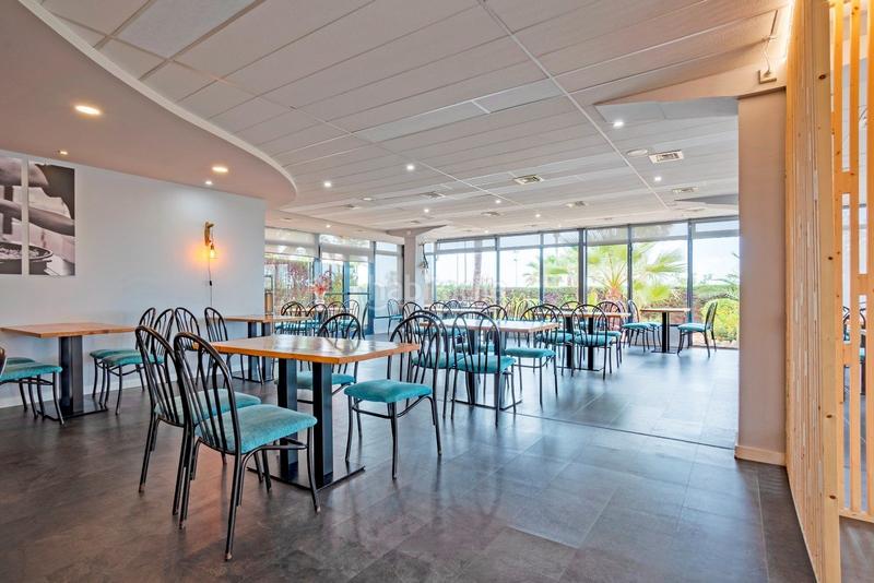 Foto 042618fe-f9ed-4126-8da6-ae14b77d0c88. Local commercial dans avenida juli cesar 2 dans Can Toni Cunit