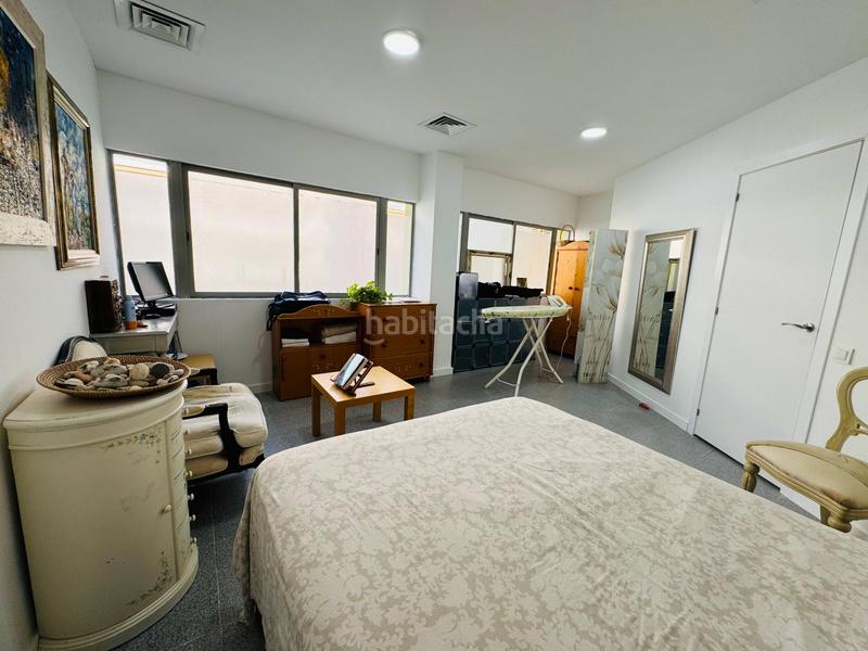 Foto 14d46764-6f42-47dd-9259-7463ff563627. Local commercial dans avenida juli cesar 2 dans Can Toni Cunit