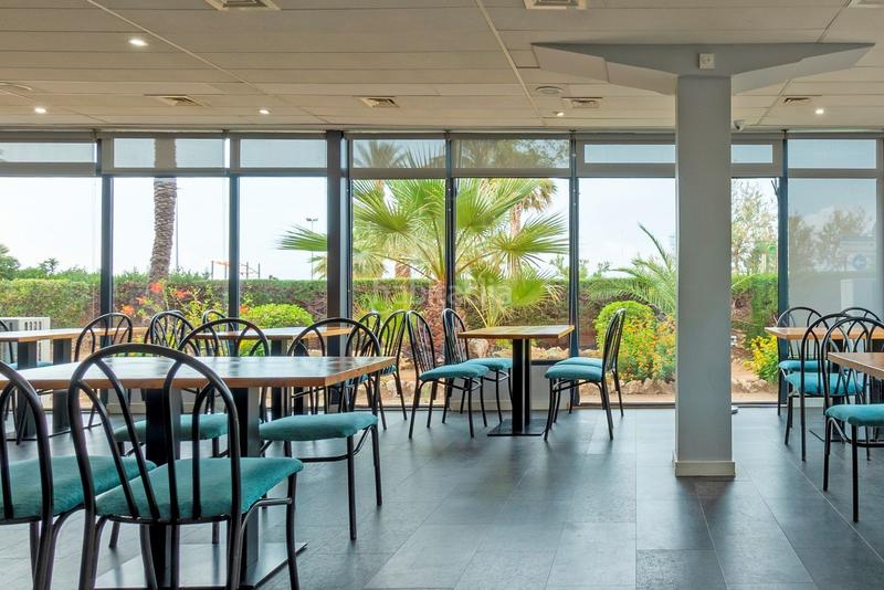 Foto 65dc5290-650f-4bd4-8dc0-3cc45d3b3723. Local commercial dans avenida juli cesar 2 dans Can Toni Cunit