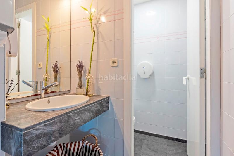 Foto 7b076a1f-f878-4259-b61f-346a46bc5d52. Local commercial dans avenida juli cesar 2 dans Can Toni Cunit