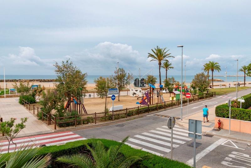 Foto 9c5a7583-eb12-4343-bc29-40ed21a14404. Local commercial dans avenida juli cesar 2 dans Can Toni Cunit