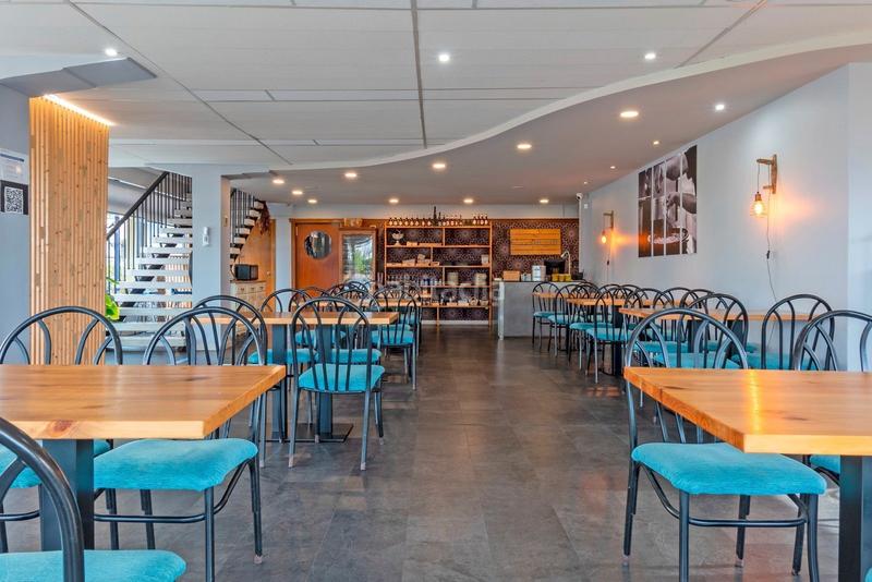 Foto a9d8f7a8-e81a-4965-b2da-7f87da6ec8f1. Local commercial dans avenida juli cesar 2 dans Can Toni Cunit