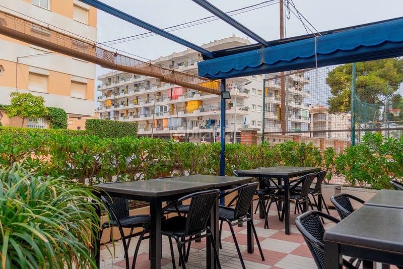 Foto db42d709-4436-4f7c-8a14-03e86428ca31. Local commercial dans avenida juli cesar 2 dans Can Toni Cunit