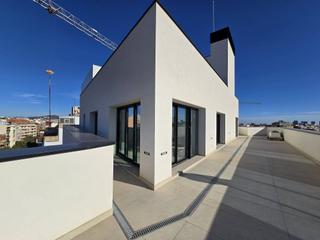 tic a Carrer las navas de tolosa 270. Venta de tico en navas de tolosa, barcelona  obra nueva acabada