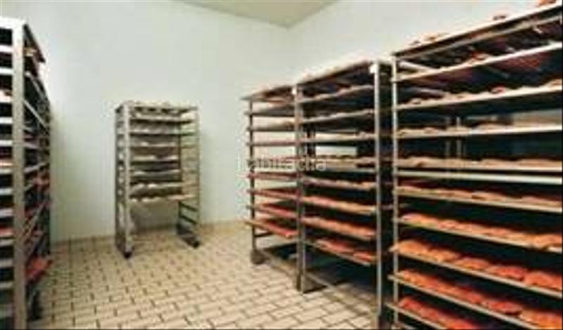 Foto af7129a0-11e9-4024-998c-e0c7ac801be8. Fabrikhalle in Sant Jaume dels Domenys