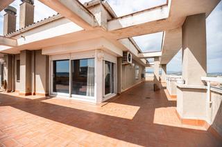 tic  Carrer sant joan. tico dplex exclusivo en el corazn histrico y comercial de vi