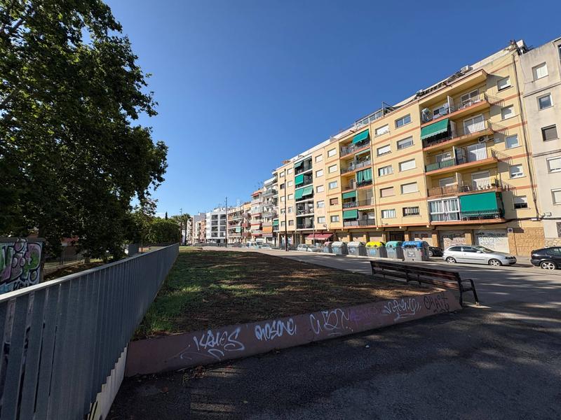 Foto 3f9db9ca-ba13-4324-9ee0-e3ca09c4f4c9. Piso  de 3 habitaciones con ascensor en barri del mar en Vilanova i la Geltrú