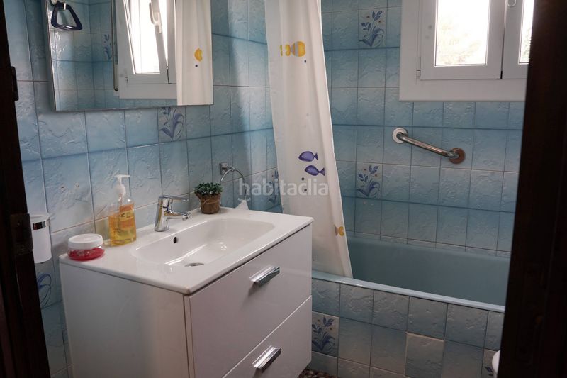 Foto 2e4ac466-ccc9-4631-8bd0-9ef5cfb5613e. Xalet amb piscina a Cunit residencial Cunit