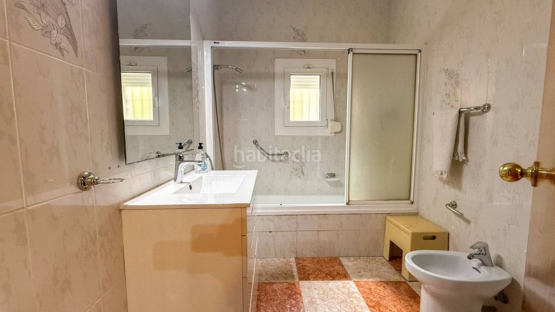 Foto 35ed6718-4161-4b8c-8c87-0918fbe2f308. Xalet amb piscina a Cunit residencial Cunit