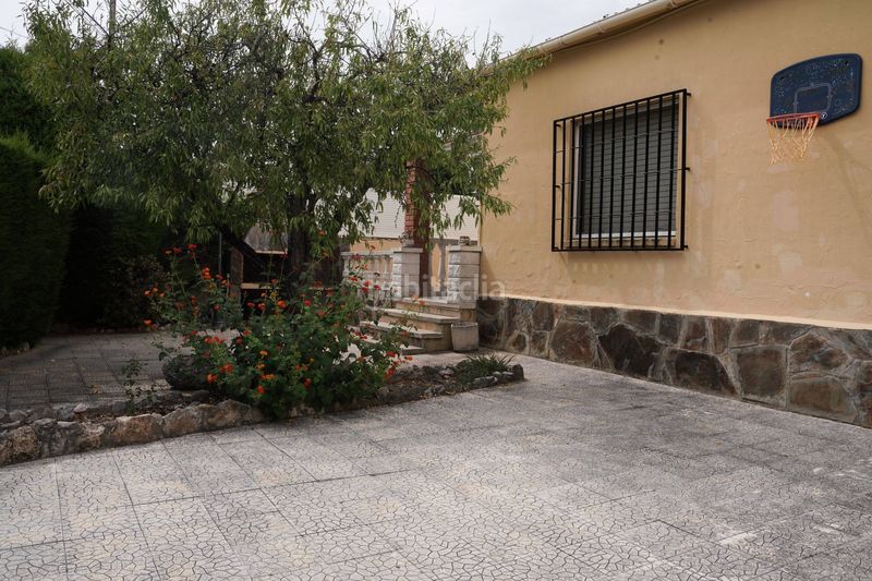 Foto 44a849f8-7bc0-444a-8738-cc573c9ac772. Xalet amb piscina a Cunit residencial Cunit