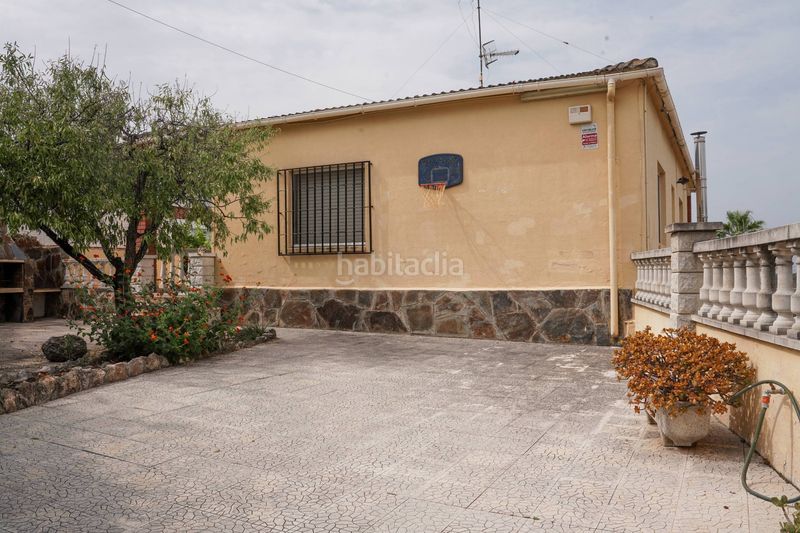 Foto 91301ee5-5410-478c-ad2d-8c0bfc2a64e4. Xalet amb piscina a Cunit residencial Cunit