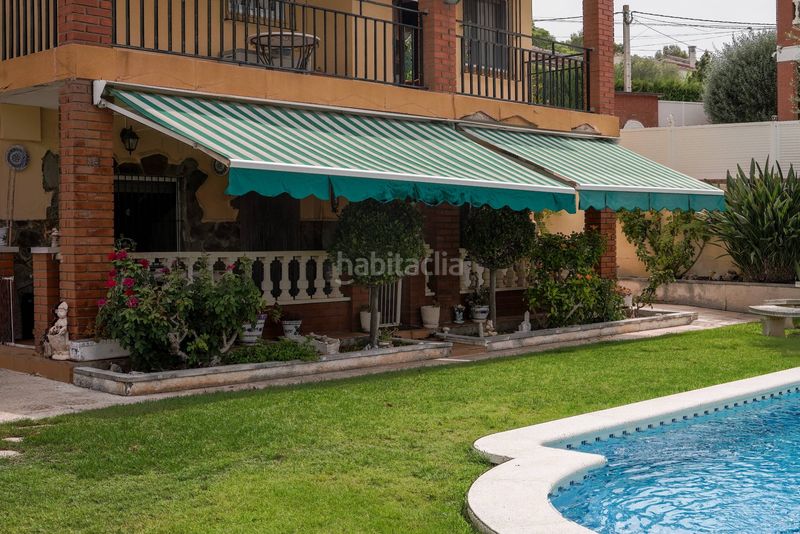 Foto ca91fc08-d0c0-461d-ab6a-a2bdfceafe1b. Xalet amb piscina a Cunit residencial Cunit