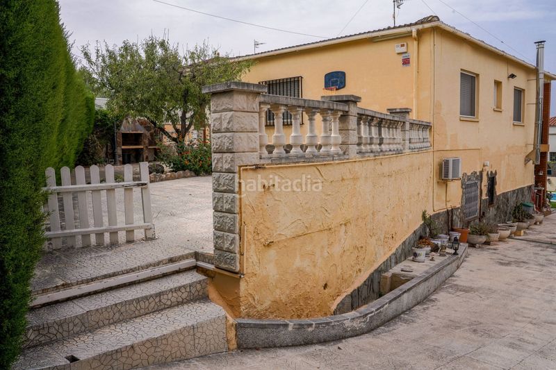 Foto d994d967-46e0-4916-9d16-6e0b71f92f60. Xalet amb piscina a Cunit residencial Cunit