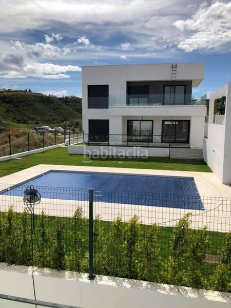 Foto 9da6594e-a41a-498b-a812-f56e9fca7028. Casa amb aparcament piscina a El Castillo Manilva