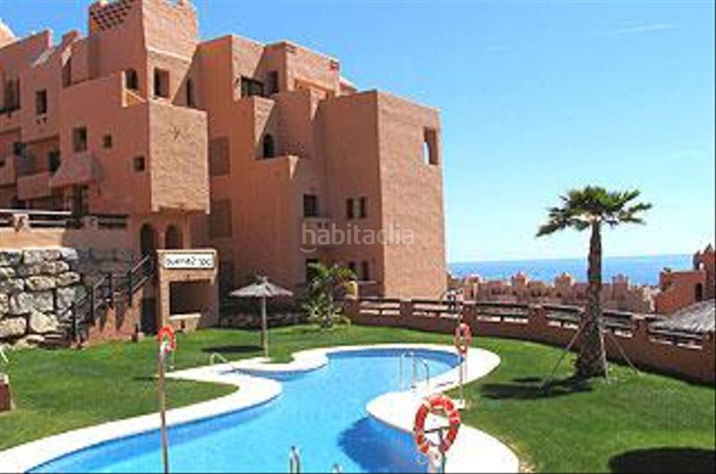 Foto 794263ff-3b0d-48a7-a546-054942ab4052. Flat with parking pool in San Luis de Sabinillas Manilva