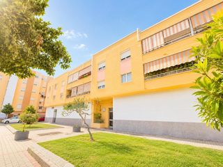 Flat  Lasso de la vega. Acogedor piso en huelin, carretera de cadiz, malaga