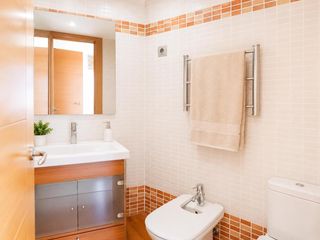 Affitto Appartamento  Alhamar. Vive frente al mediterráneo  1 dormitorio, terraza, piscina y to