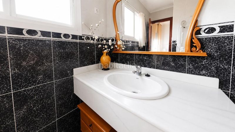 Foto d9b3e5d6-e0e5-4079-adae-954c22229f1b. Casa amb aparcament a Montealto - Monterrey Benalmádena