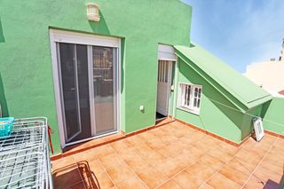 Casa  Calle villarroel. Encantadora casa mata en el coraz�n de huelin