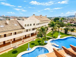 Affitto Appartamento  Calle ciudad de ceuta. Exclusivo dúplex con vistas al mar, 2 terrazas, piscina y parkin