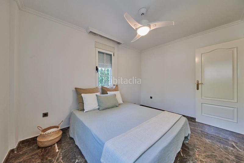 Foto 36743819-b26c-4881-900c-baa3bc790629. Chalet dans calle abedul 14 dans Los Girasoles Sant Vicent del Raspeig