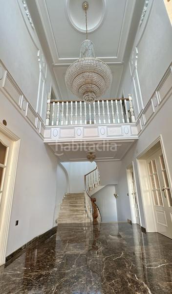 Foto 50a1da9e-447d-421d-8fdc-0b6d07e70174. Chalet dans calle abedul 14 dans Los Girasoles Sant Vicent del Raspeig