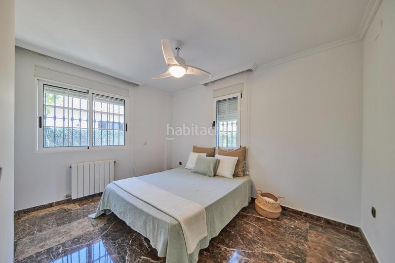 Foto 49e9faae-0409-4f17-9861-54a54d25c4fc. Chalet en calle abedul 14 en Los Girasoles Sant Vicent del Raspeig