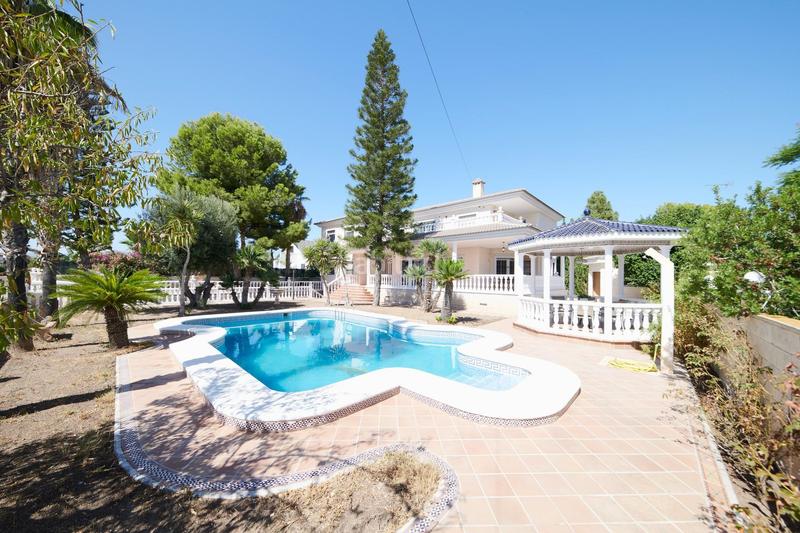 Foto 19b4e6b3-3f74-4131-a5be-c1fda3d38bd9. Chalet in Los Girasoles Sant Vicent del Raspeig