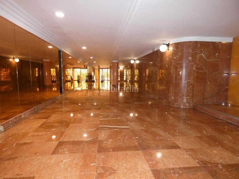 Foto 0bc1ac0e-a07a-4b80-a74d-667267ad8038. Piso gran vivienda con amplitud en la rambla méndez nuñéz! en Alicante
